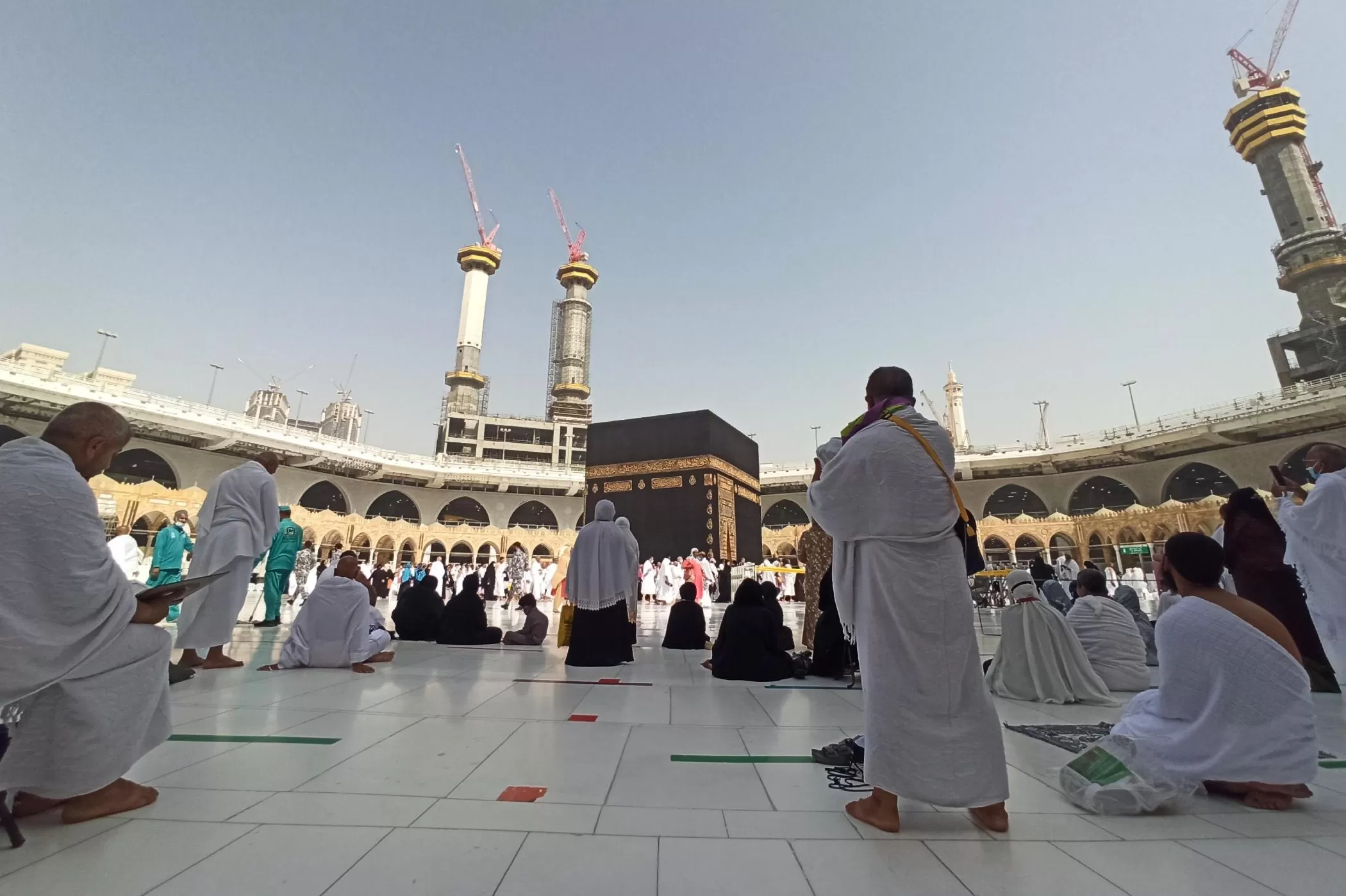 Ilustrasi jamaah di Masjidil Haram, Makkah.