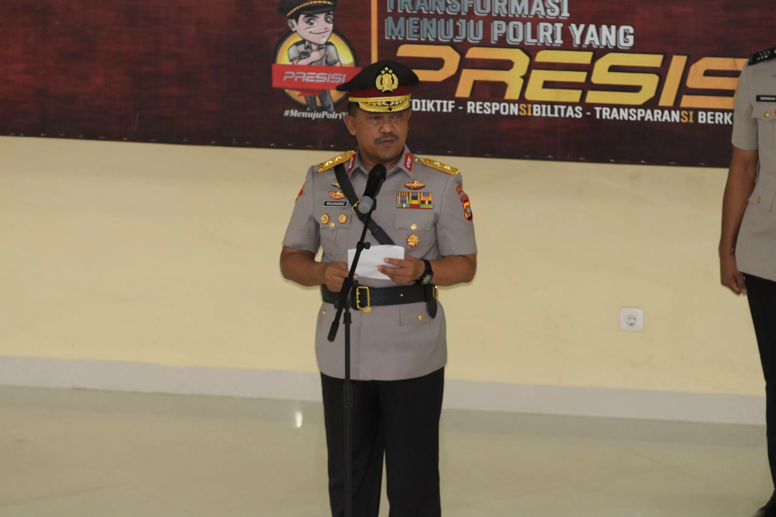 Salam. Perpisahan dari Irjen Didik Agung Widjanarko