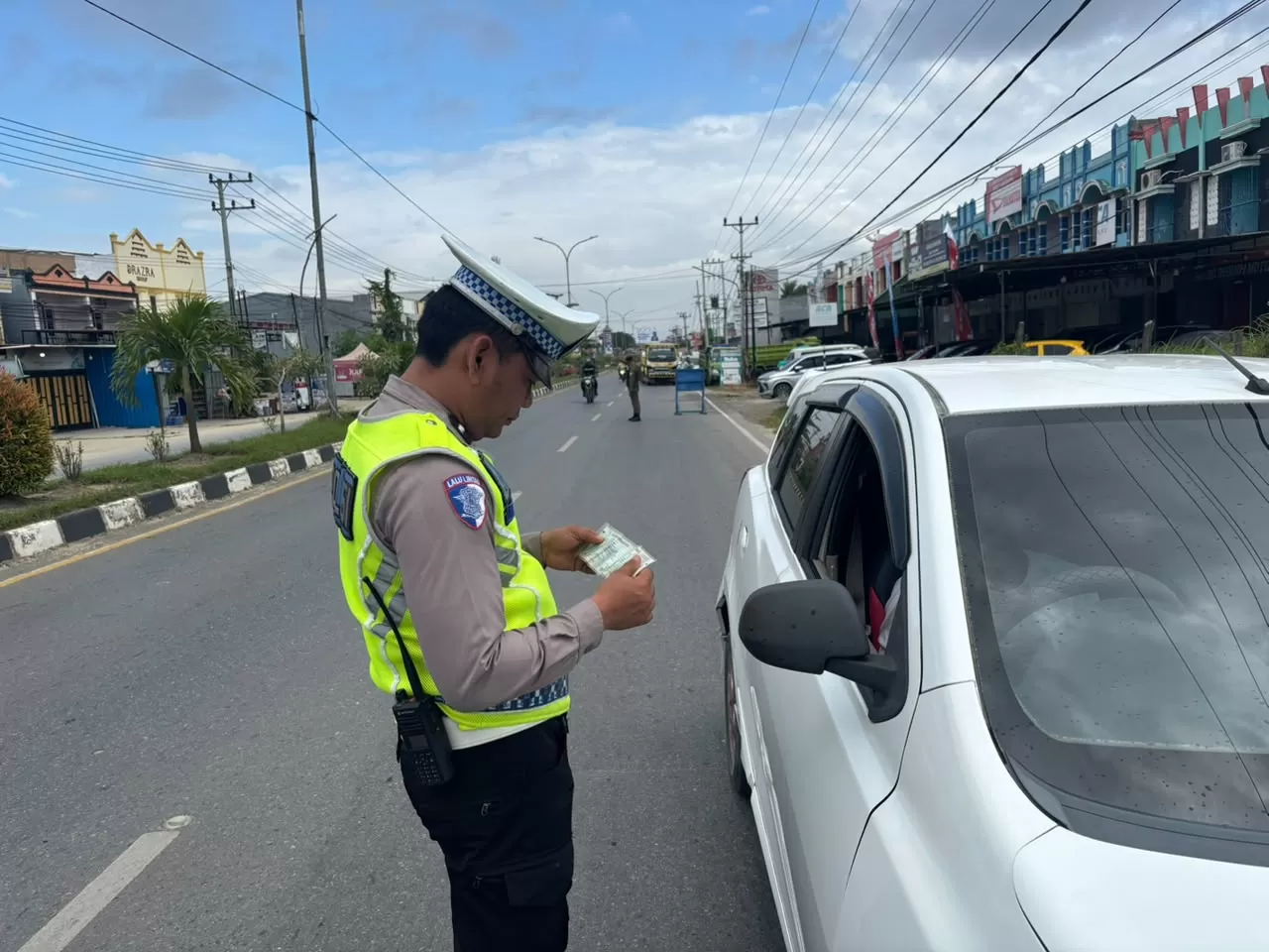 Pelaksanaan operasi patuh