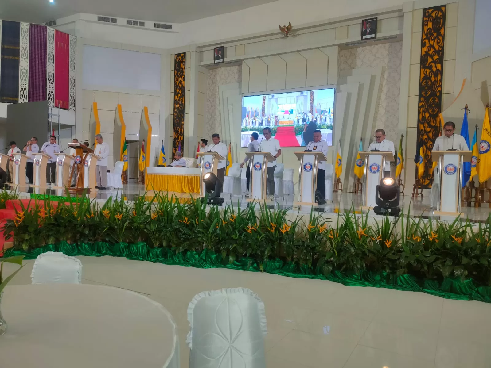 10 Bakal Calon Rektor UHO saat gladi penyampaian visi misi