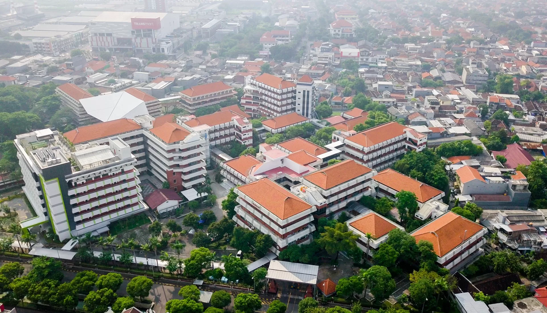 12 Perguruan Tinggi Swasta Dengan Jurusan Ilmu Hukum Terbaik Di ...