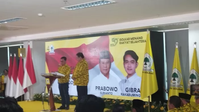 Gibran Rakabuming dan Airlangga Hartanto. Foto: Detik.com