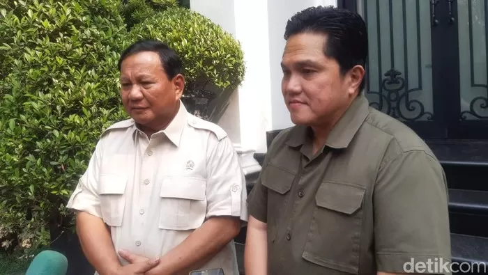 Prabowo Subianto (kiri) dan Erick Thohir (kanan). Foto: Detik.com