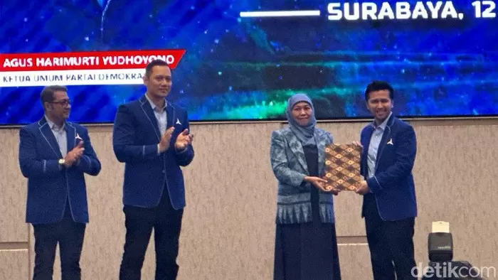 Demokrat usung Khofifah-Emil. Foto: Detik.com