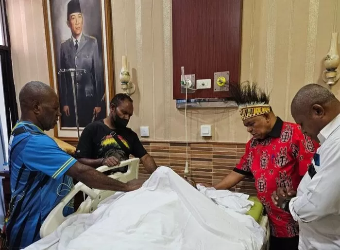 Lukas Enembe wafat di RSPAD Gatot Subroto. Foto: Tajurakyat.com