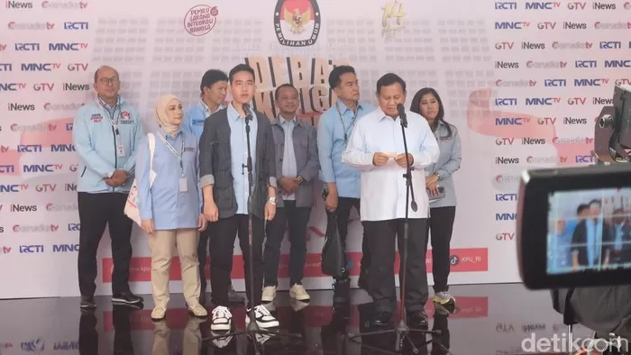 Jumpa pers Prabowo-Gibran usai debat capres ketiga. Foto: Detik.com