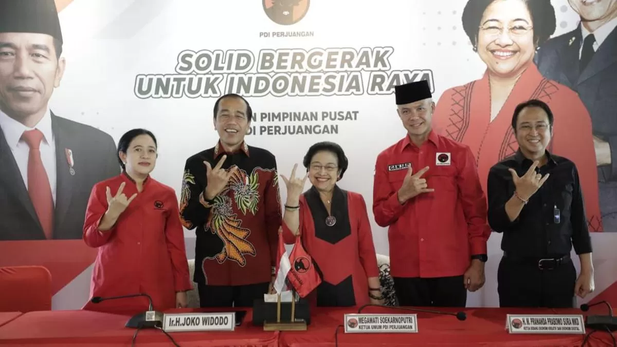 Momen Jokowi dan PDIP meresmikan Ganjar Pranowo sebagai calon presiden. Foto: Detik.com