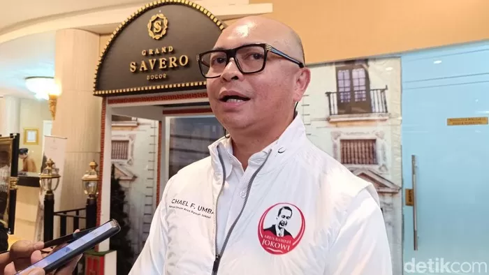 Ketua Umum Relawan Arus Bawah Jokowi (AJB) Michael F Umbas. Foto: Detik.com