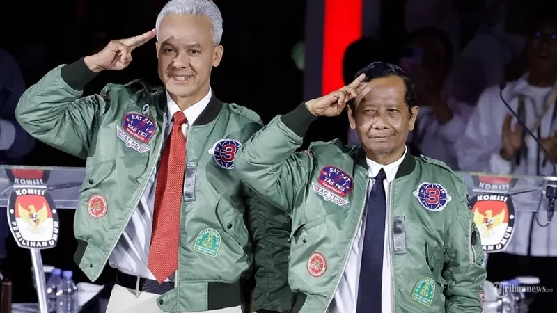 Ganjar Pranowo dan Mahfud Md. Foto: Tribunnews.com