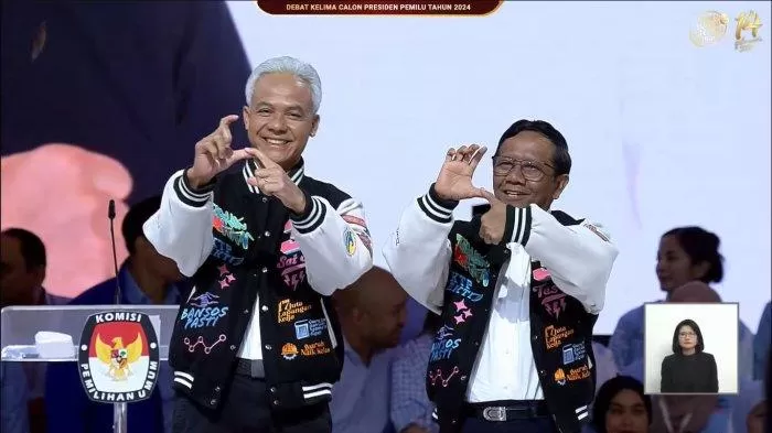 Ganjar Pranowo dan Mahfud Md. Foto: Tribunnews.com