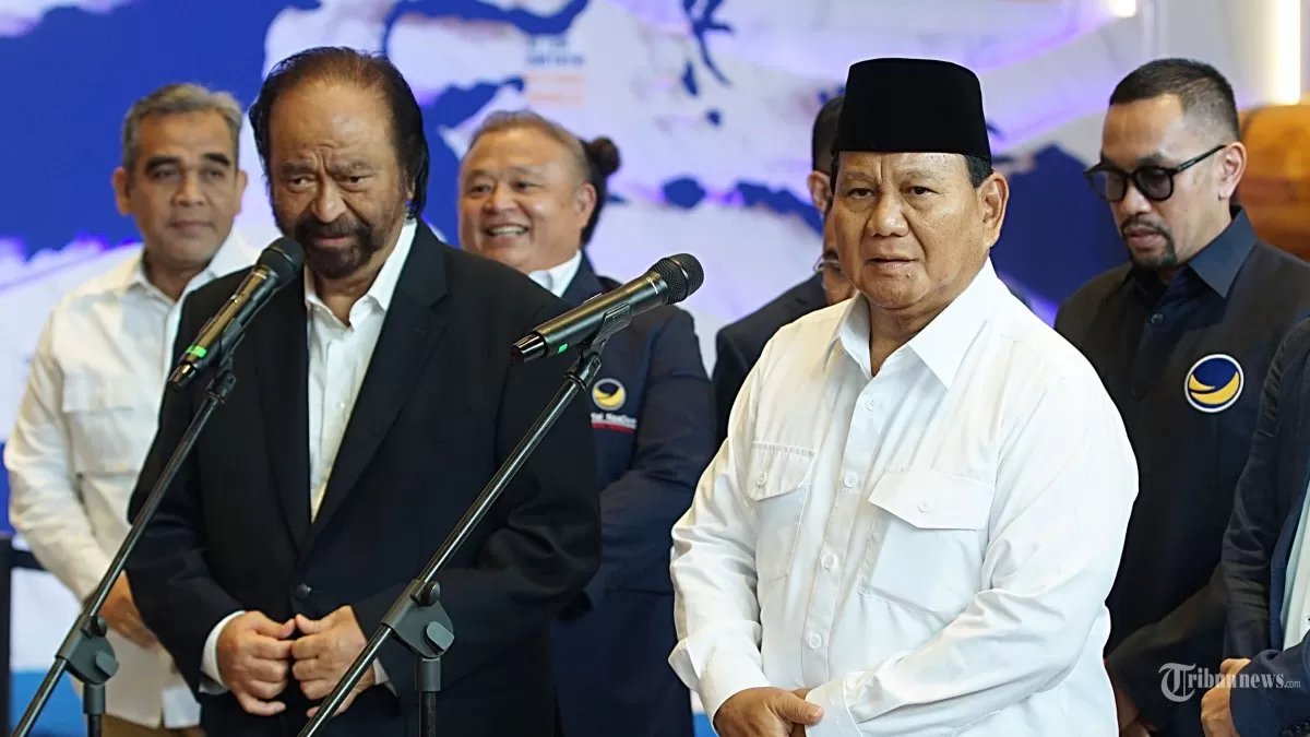 Surya Paloh dan Prabowo Subianto. Foto: Tribunnews.com
