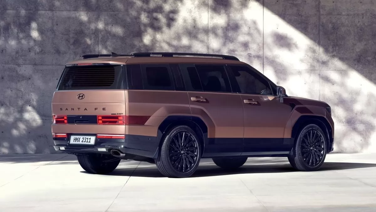 Hyundai Santa Fe Generasi Kelima yang hadir dengan transformasi mencolok.