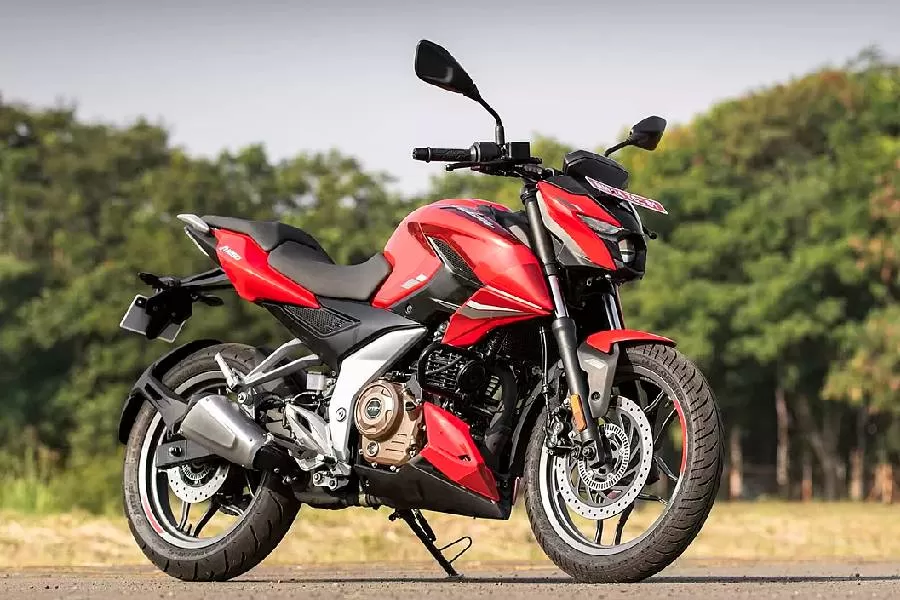 Bajaj Pulsar NS400, jadi produk dengan ukuran terbesar dari Bajaj.