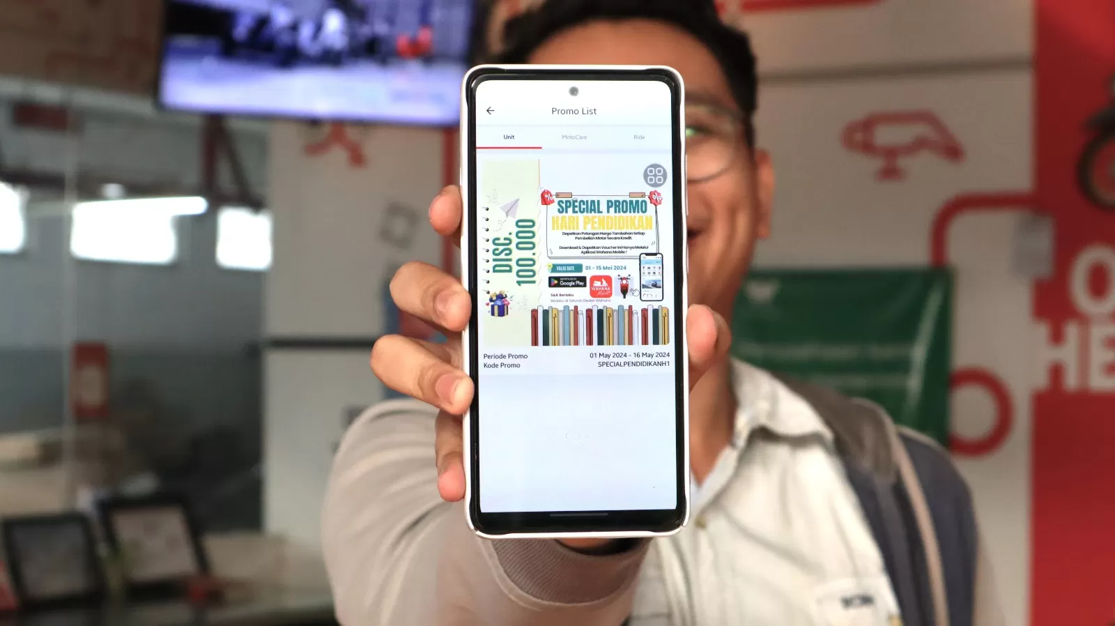 WahanaArtha Ritelindo rayakan Hardiknas dengan mengadakan program dan promo spesial.