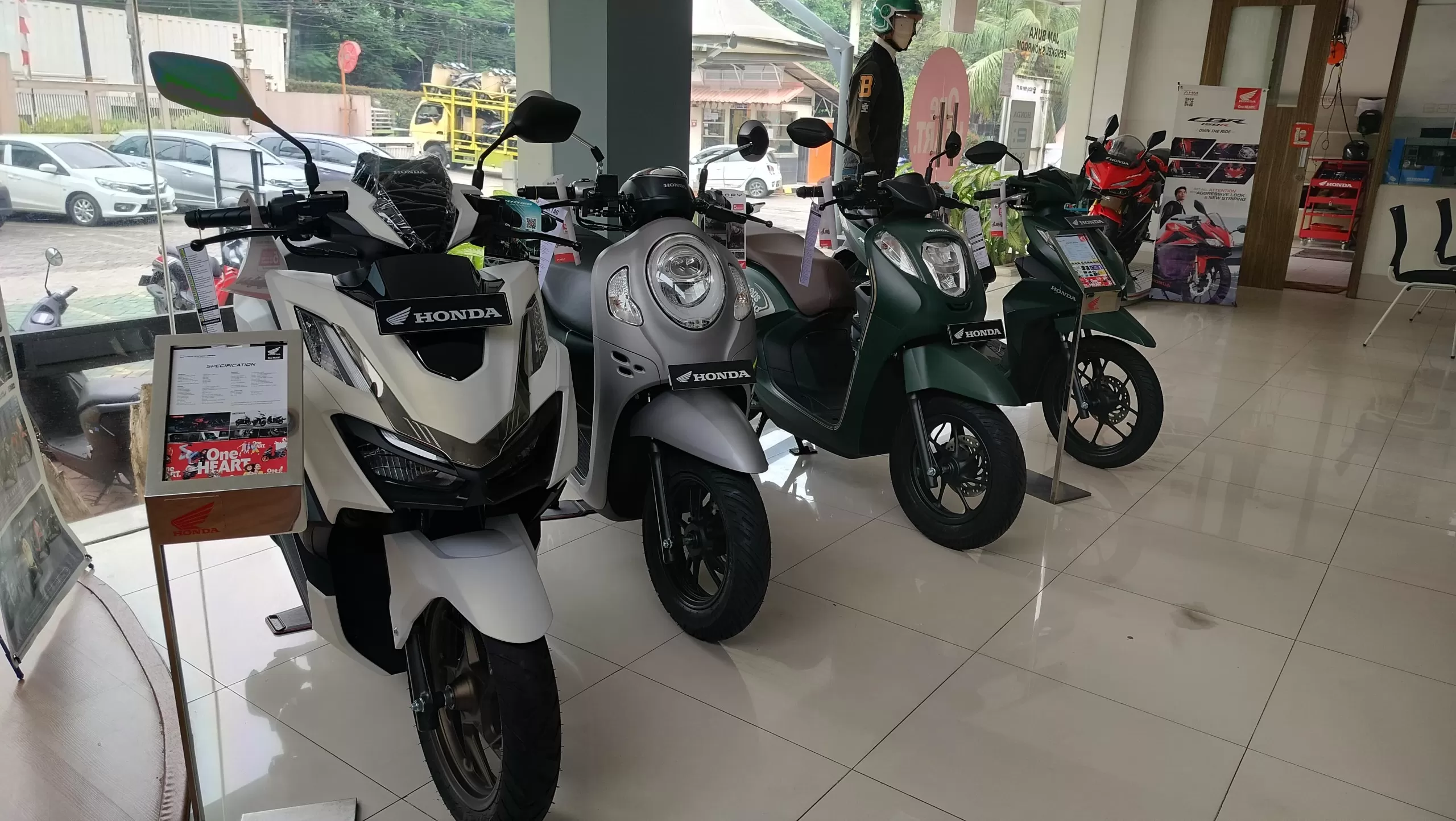 Simak beragam promo menarik motor Honda bulan ini.