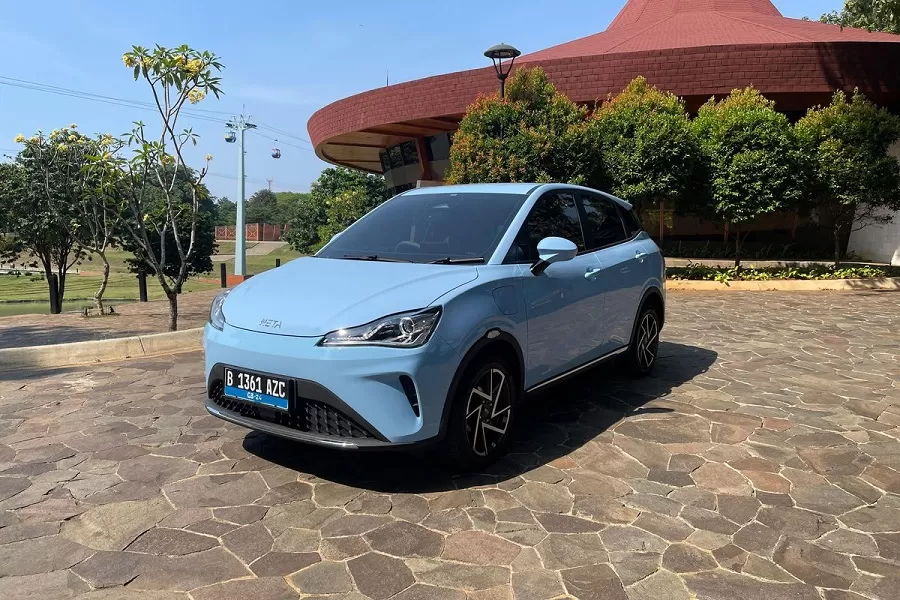 Neta V-II, senjata andalan di segmen SUV listrik lompak dengan Fitur terbaru.
