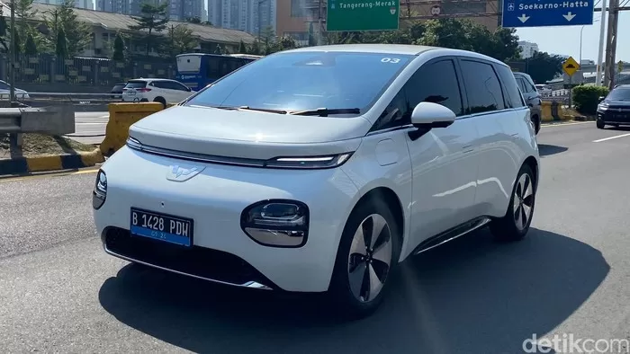 Wuling Cloud EV.