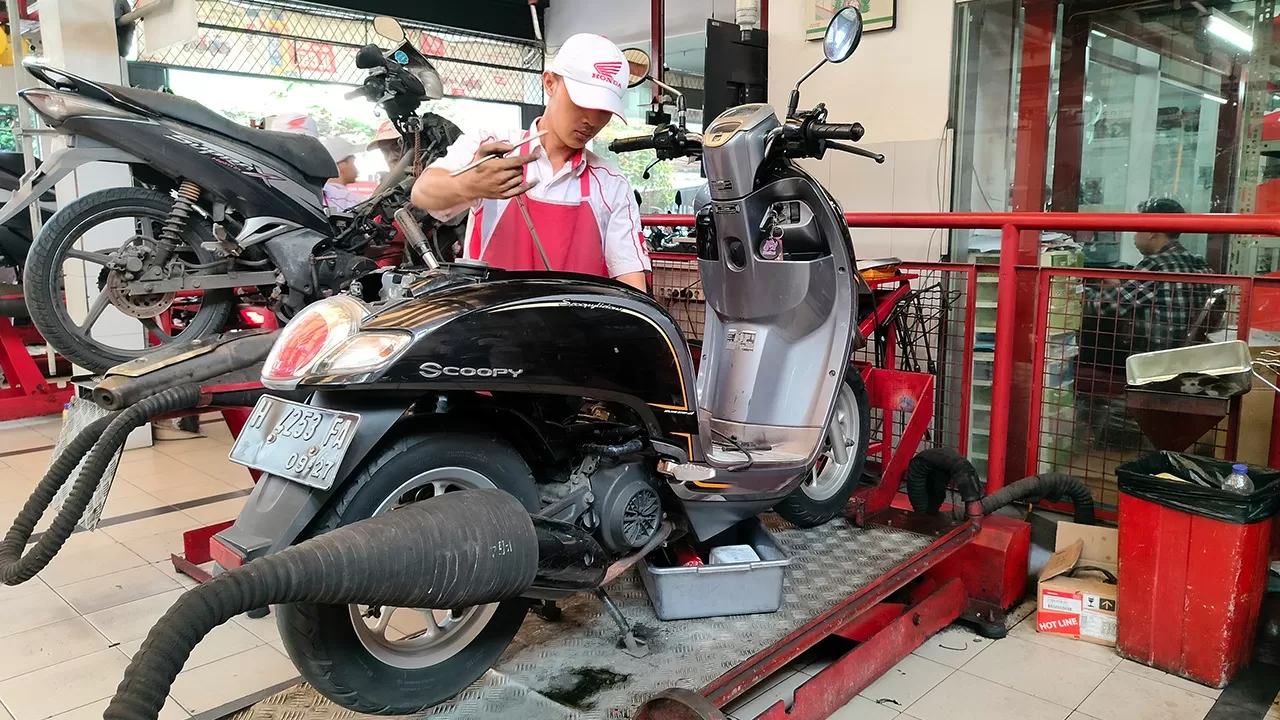 Saatnya Servis Motor AT Honda di AHASS, Ada Promo Spesial.