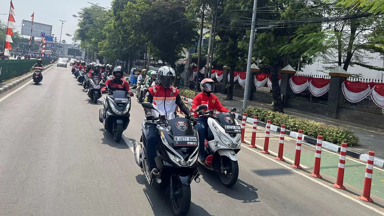 PT Wahana Makmur Sejati ajak bikers Honda PCX Jakarta tunjukan kecintaan terhadap Indonesia lewat gelaran &lsquo;Convoy Merdeka&rsquo;.