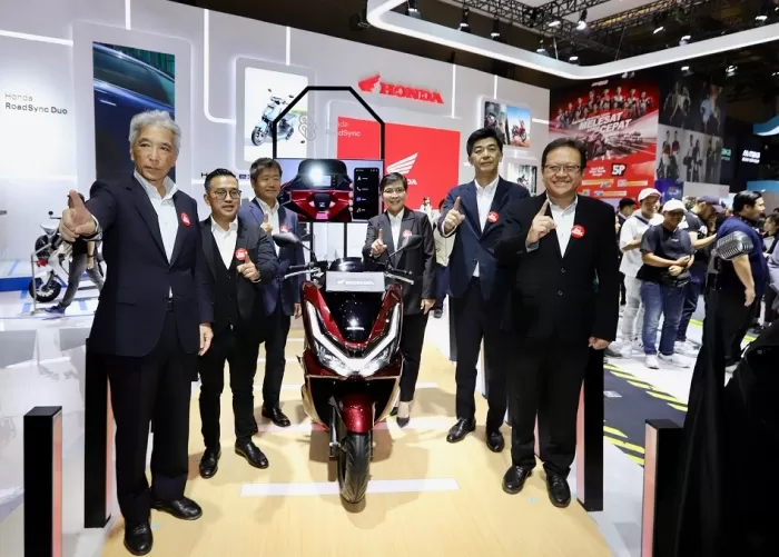 New Honda PCX 160 kini dilengkapi teknologi konektivitas Honda RoadSync