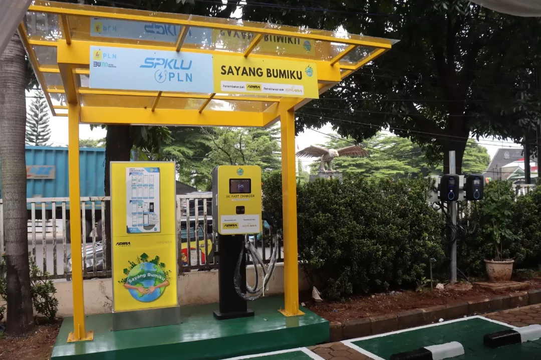 SPKLU di event Adira Expo Alam Sutera Tangerang