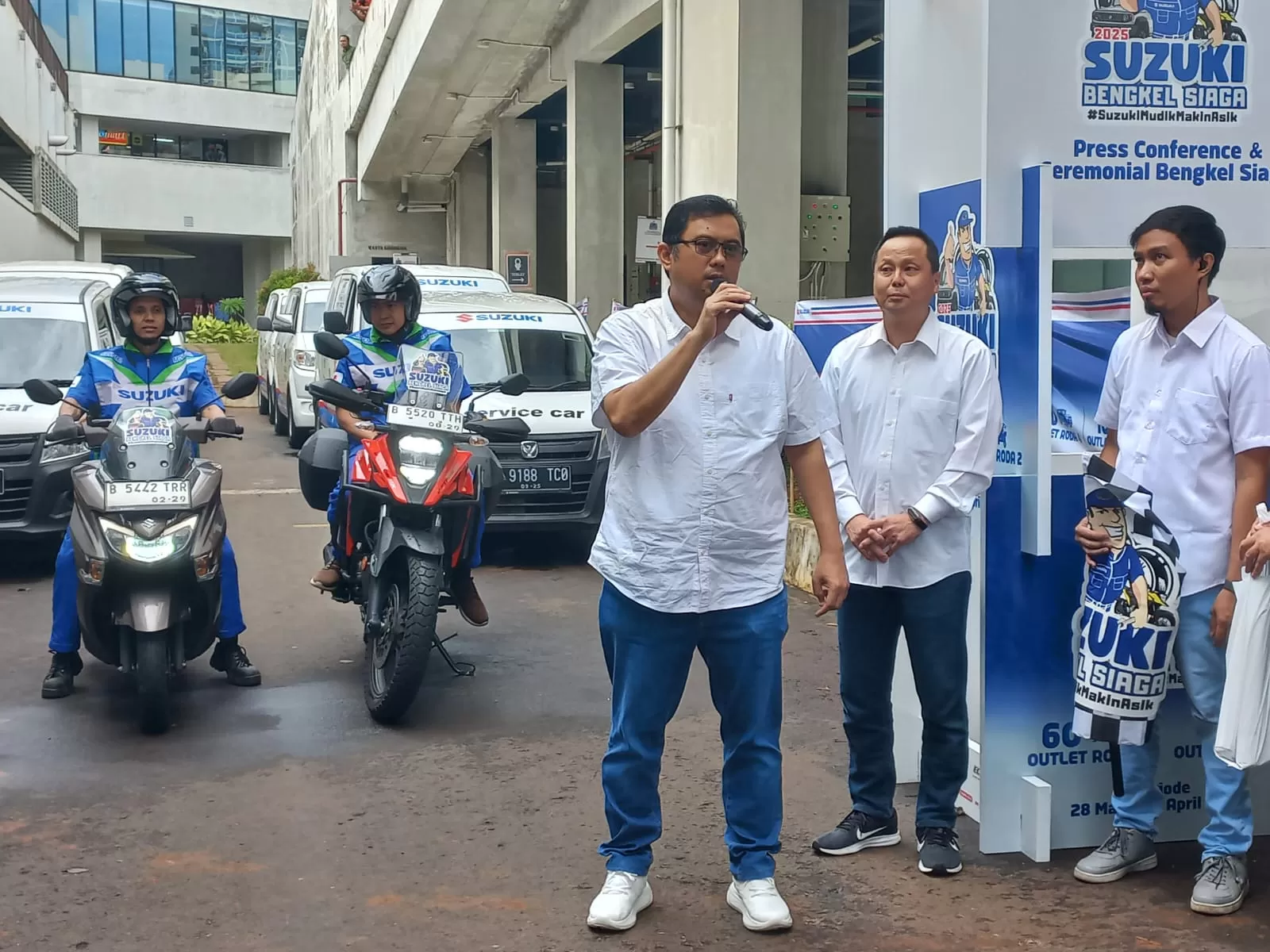 Hariadi, Asst. to Aftersales Department Head of Service PT SIS