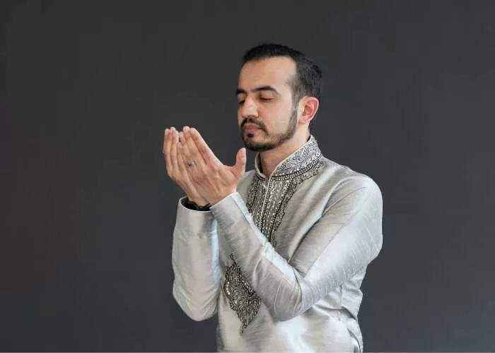 Tanda tanda hamba yang bersyukur bisa dilihat dari 3 hal (Foto: GENMUSLIM.id/ dok: Pexels/rdne-stock-project)