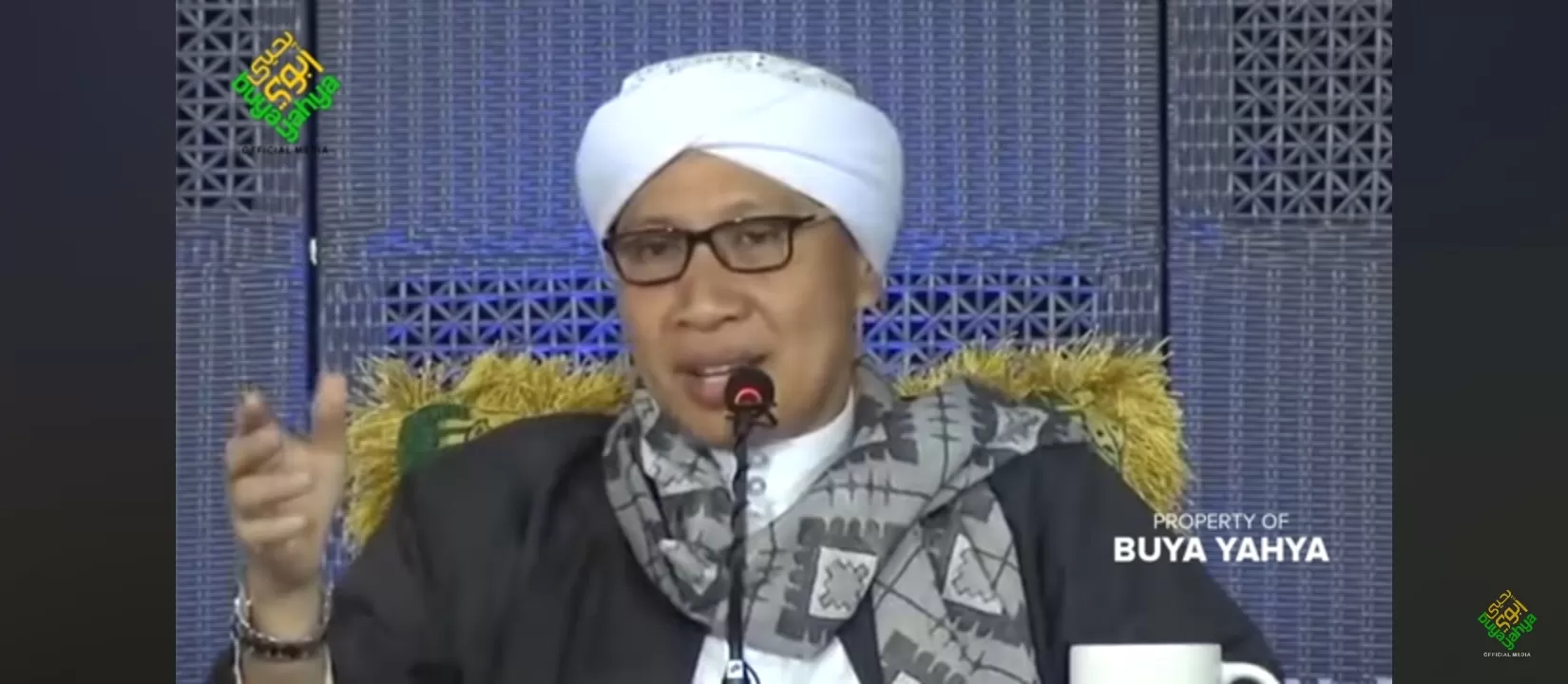 Penjelasan Buya Yahya seputar terapi mandi hujan untuk promil (GENMUSLIM.id/dok: Youtube Buya Yahya)
