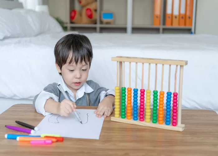 Aspek Kognitif Seringkali diprioritaskan dibanding Aspek Perkembangan yang lain ((Foto: GENMUSLIM.id/dok: Freepik/jcomp))