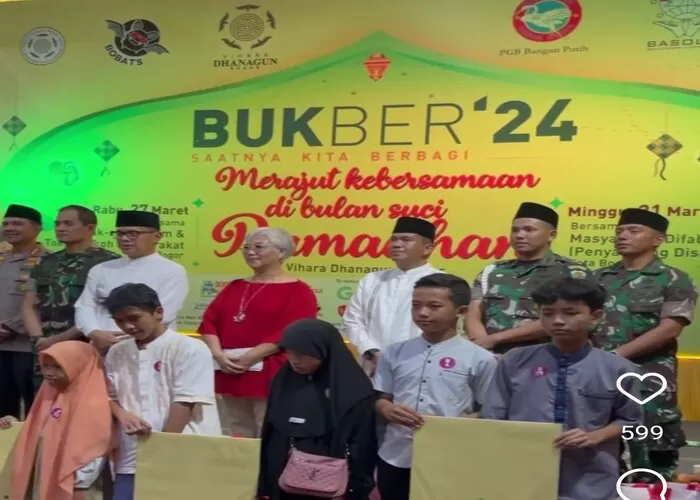 Potret bukber ratusan anak yatim dan kaum difabel di Vihara Dhanagun Bogor (GENMUSLIM.id/dok: Instagram/ @pinotjohnny)