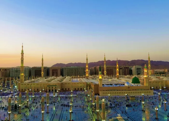 Ada 5 Tips dari imam Masjidil Haram untuk Memperoleh malam Lailatul Qadar (GENMUSLIM.id/Dok: Konevi/Pixabay)