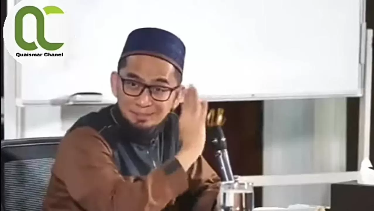 Ceramah Ustadz Adi Hidayat tentang amalan rezeki  (Foto: GENMUSLIM/ dok: Youtube Quaismar Chanel)