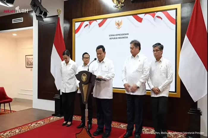 Presiden Prabowo dalam konferensi pers menyampaikan anggaran untuk makan gratis dan upah minimum 2025 (Foto: GENMUSLIM.id/dok: YouTube Sekretariat Presiden)