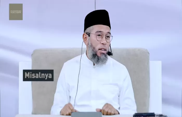 Ustadz Muhammad Nuzul Dzikri Menjelaskan Tentang Introspeksi Sebelum Menyalahkan Orang (Foto: GENMUSLIM.id/dok: YouTube Ustadz Muhammad Nuzul Dzikri)