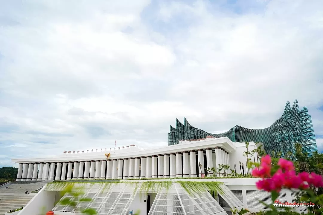 Gedung Istana Negara di IKN (Ibu Kota Nusantara) yang berada di Kalimantan Timur (Foto: GENMUSLIM.id/dok: Instagram ikn_id)