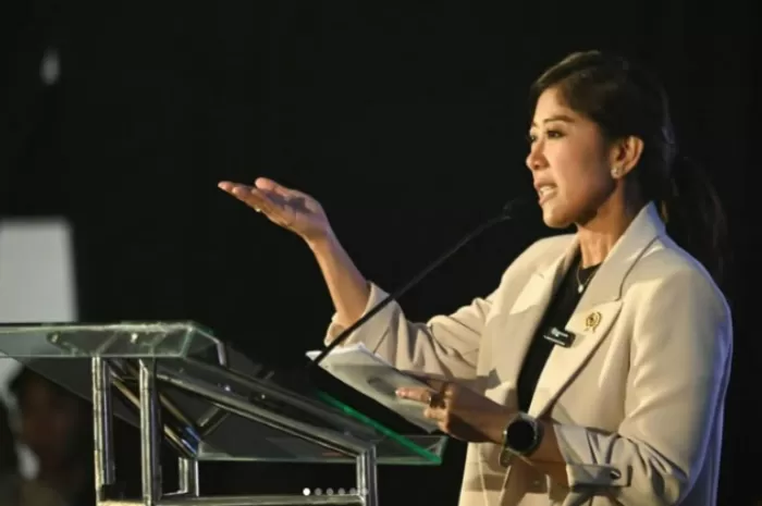 Kemenkomdigi membuat program untuk memasang ribuan titik Internet di Pesantren dan Madrasah (Foto: GENMUSLIM.id/dok: Instagram @meutya_hafid)