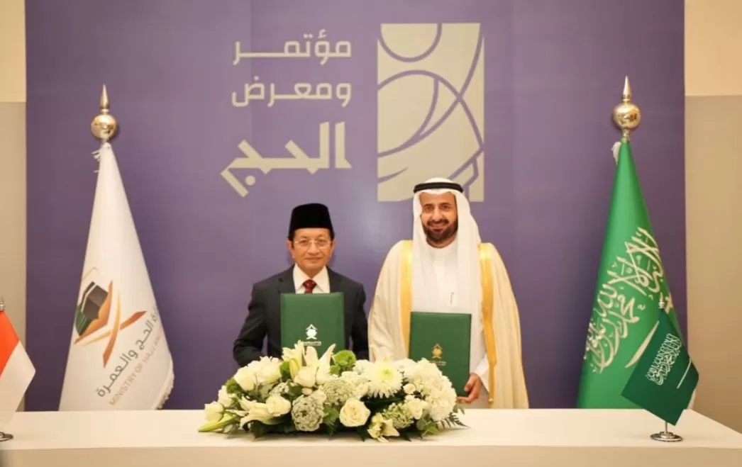 Menag Nasaruddin dan Kepala BP Haji Mochammad Irfan Yusuf dalam Pameran Haji 2025, Minggu 12 Januari 2025  (Foto: GENMUSLIM.id/dok: Instagram @badan.penyelenggaraanhaji)