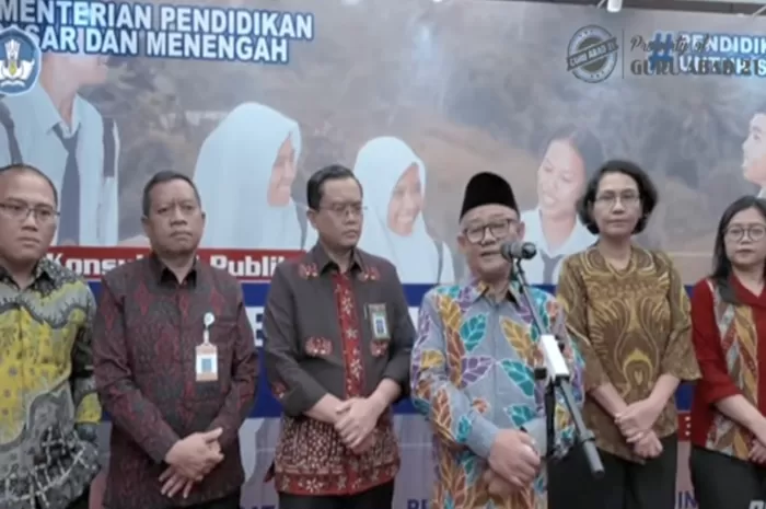 Abdul Muti ungkap perubahan besar dalam PPDB 2025 guru mulai bersiap menghadapi aturan baru (Foto: GENMUSLIM.id/dok: YouTube Guru Abad 21)
