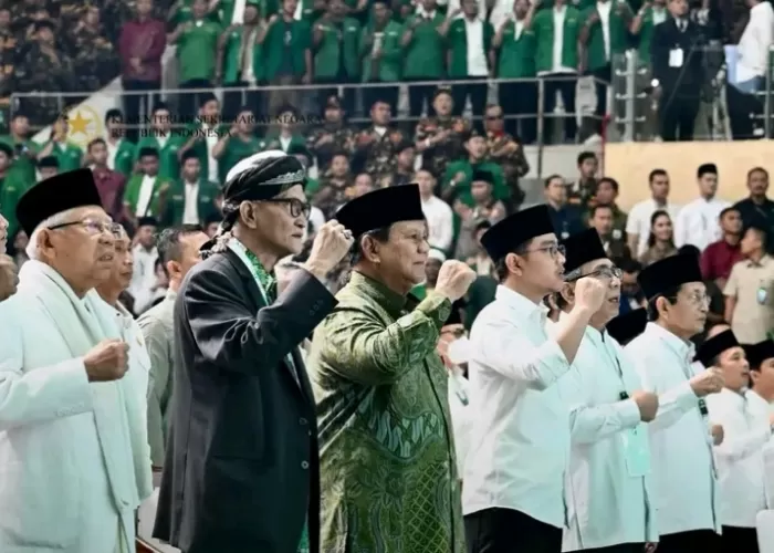 Prabowo Subianto mengajak jajarannya untuk bersih dari penyelewengan (Foto: GENMUSLIM.id/dok: FB Kementerian Sekretariat Negara RI)