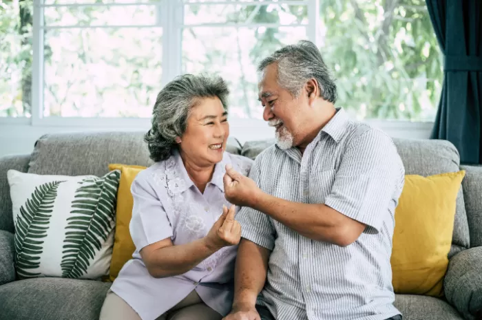 Para Pensiunan akan mendapatkan THR dan Gaji ke 13 dari pemerintah dengan beberapa komponen (Foto: GENMUSLIM.id/dok: Freepik)