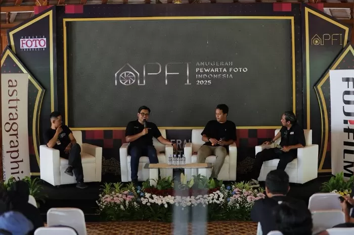 Acara Anugerah Pewarta Foto Indonesia (APFI) 2025 yang didukung oleh Indonesia Financial Group (IFG) di Kawasan Loji Gandrung, Solo, Jawa Tengah, pada Sabtu, 26 April 2025 (Foto: GENMUSLIM.id/dok: Instagram @pewartafotoindonesia)