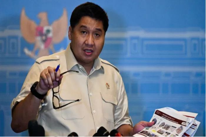 Menteri Perumahan dan Kawasan Permukiman (PKP) Maruarar Sirait yang menjanjikan rumah subsidi untuk keluarga driver ojol, Affan Kurniawan (Foto: GENMUSLIM.id/dok: YouTube Sekretariat Presiden)