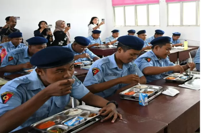 Komisi Pemberantasan Korupsi (KPK) ikut menyusun rekomendasi perbaikan tata kelola Program Makan Bergizi Gratis (Foto: GENMUSLIM.id/dok: setneg.go.id)