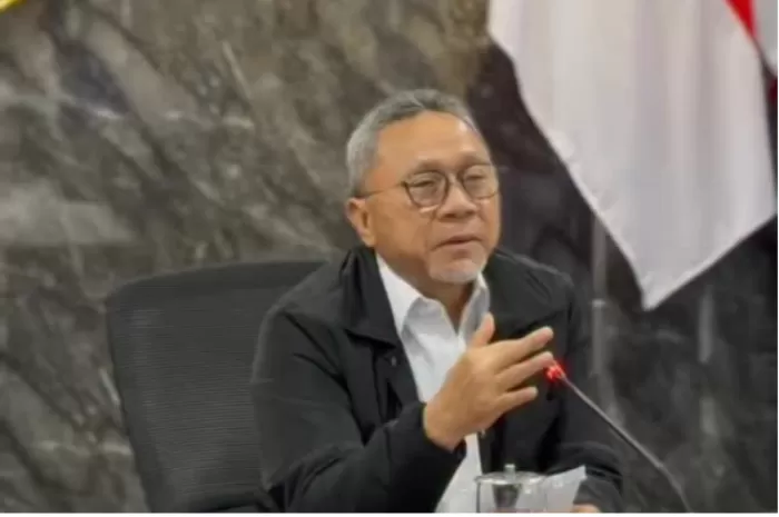 Zulkifli Hasan membeberkan arahan yang diberikan Presiden Prabowo untuk penanganan bencana Sumatera (Foto: GENMUSLIM.id/dok: Instagram @zul.hasan)