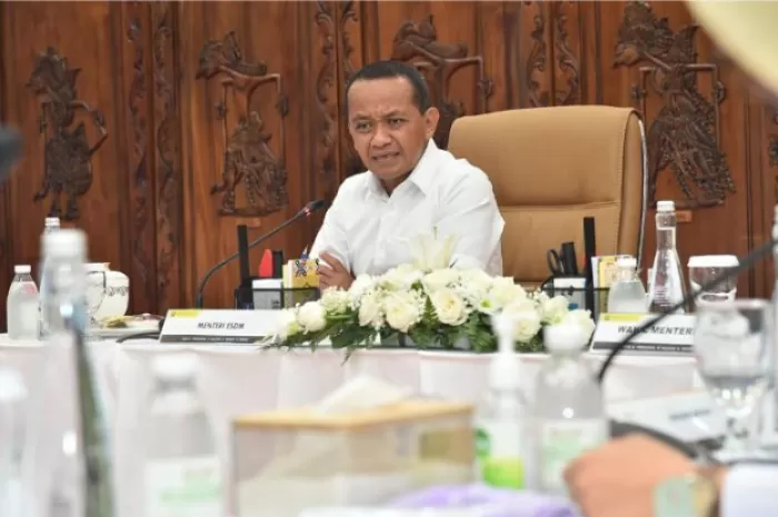 Kementerian ESDM akan lakukan evaluasi untuk 23 izin penambangan di daerah terdampak banjir dan longsor di Sumatera (Foto: GENMUSLIM.id/dok: Instagram @bahlillahadalia)