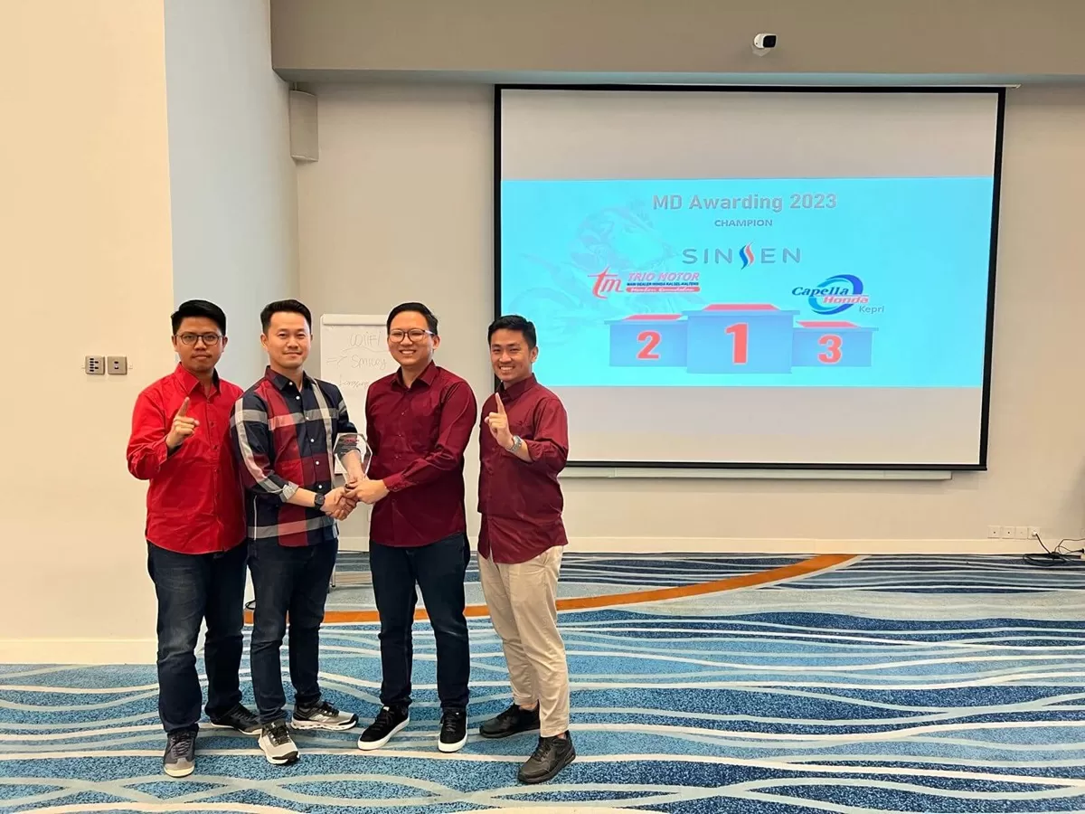 PT Sinar Sentosa Primatama (Sinsen) meraih penghargaan Best Performance dalam acara Main Dealer Championship Awards 2023 (istimewa)