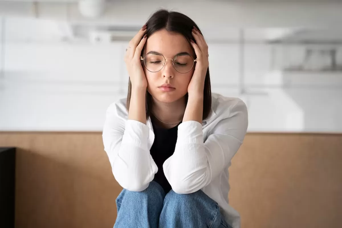 Bahaya Menjadi Orang yang Overthinking (freepik.com)