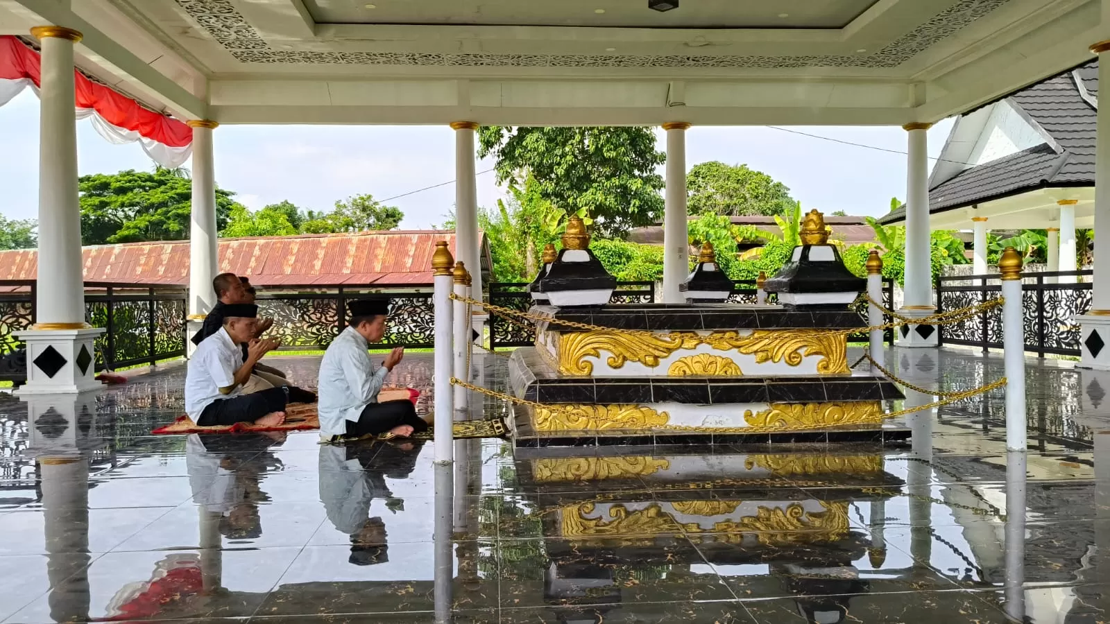 Ilustrasi strategi membangun brand di dunia belanja online alias e-commerce. (Unsplash.com / Carl Heyerdahl)