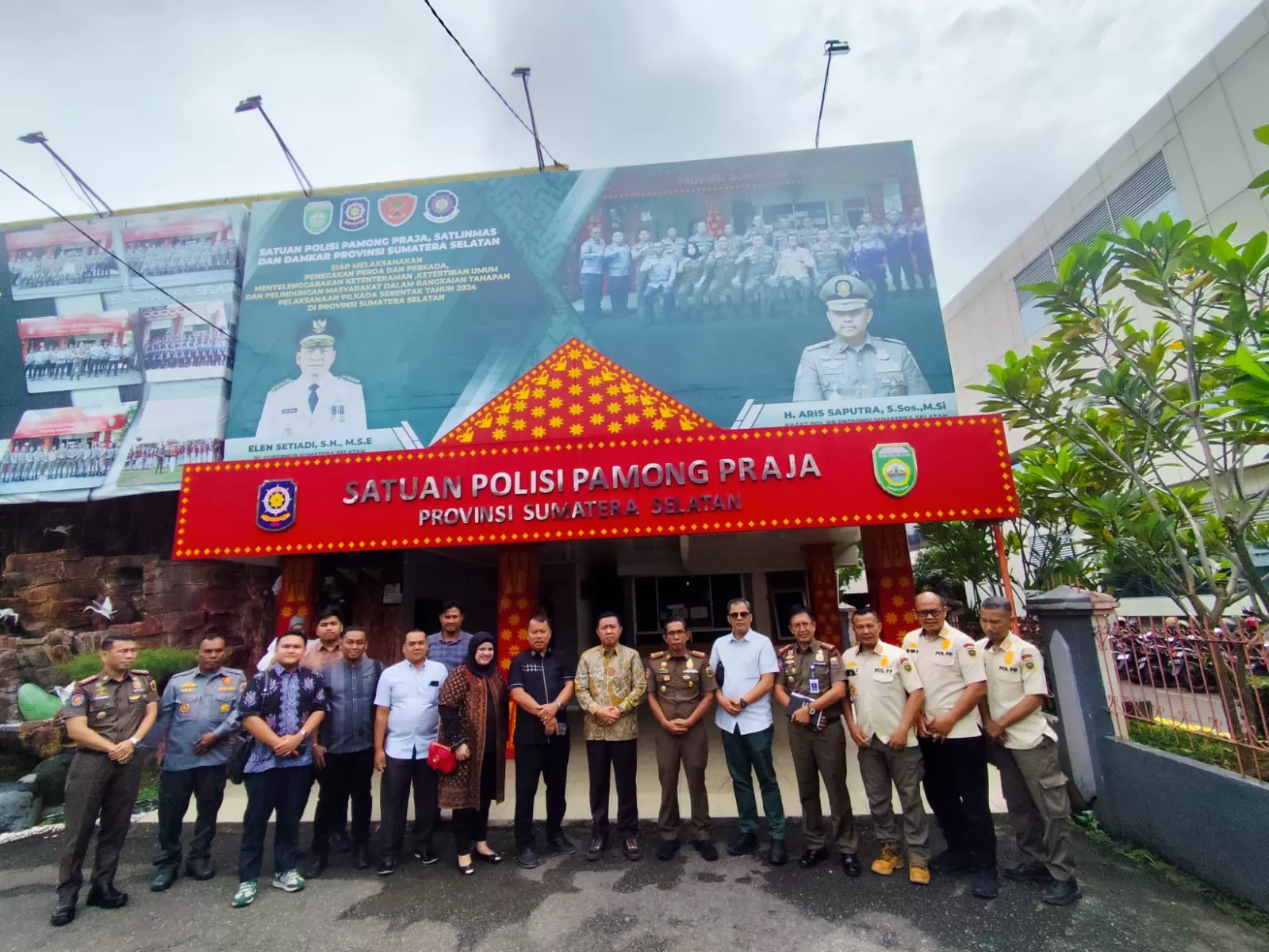 Komisi I DPRD Jambi bersama Satpol PP dan Damkar Provinsi Jambi Studi Banding ke Satpol PP Sumatera Selatan