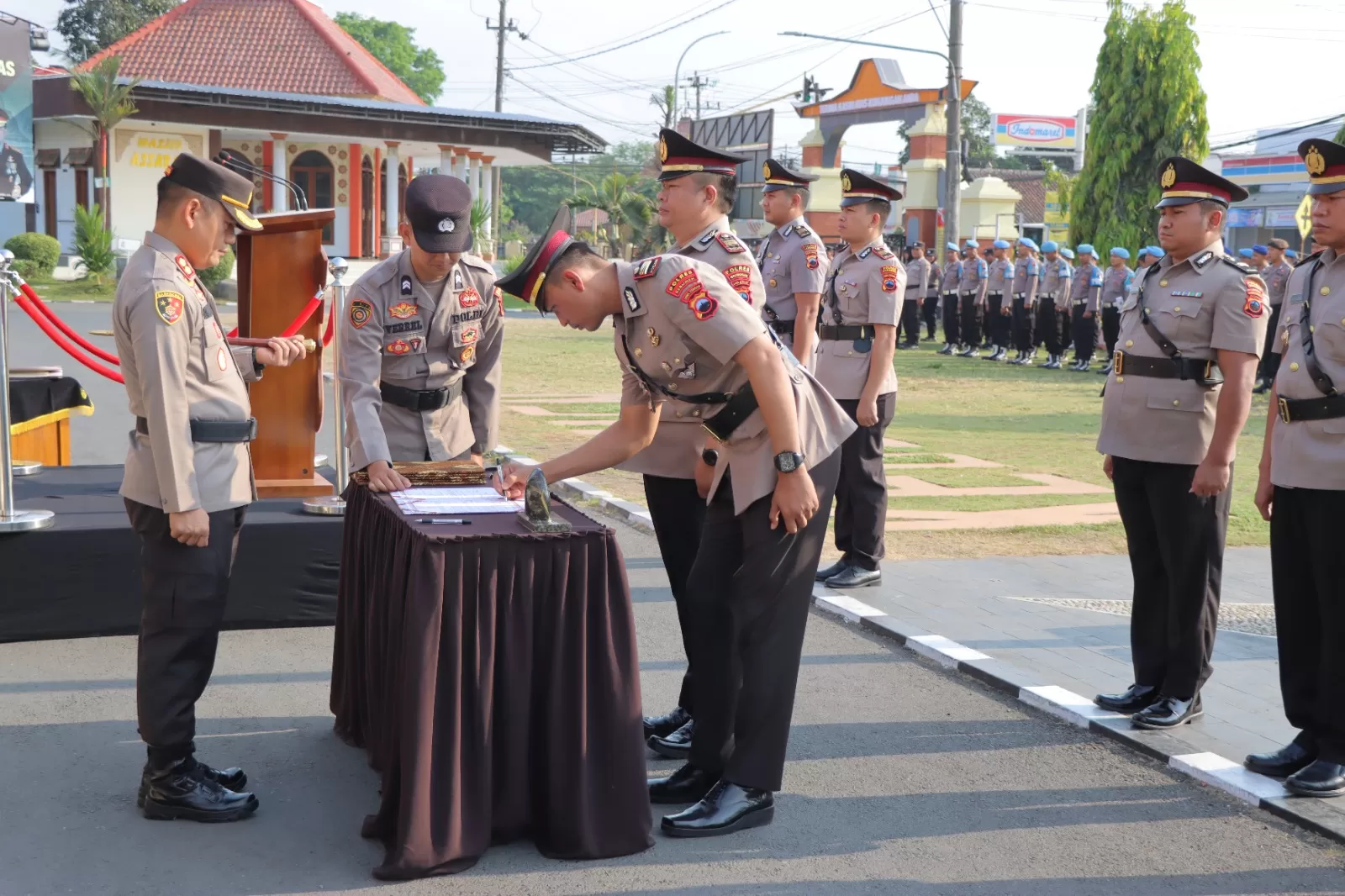 Enam Perwira Polres Kebumen Dirotasi, Ada Kasat Lantas Hingga Kasat ...